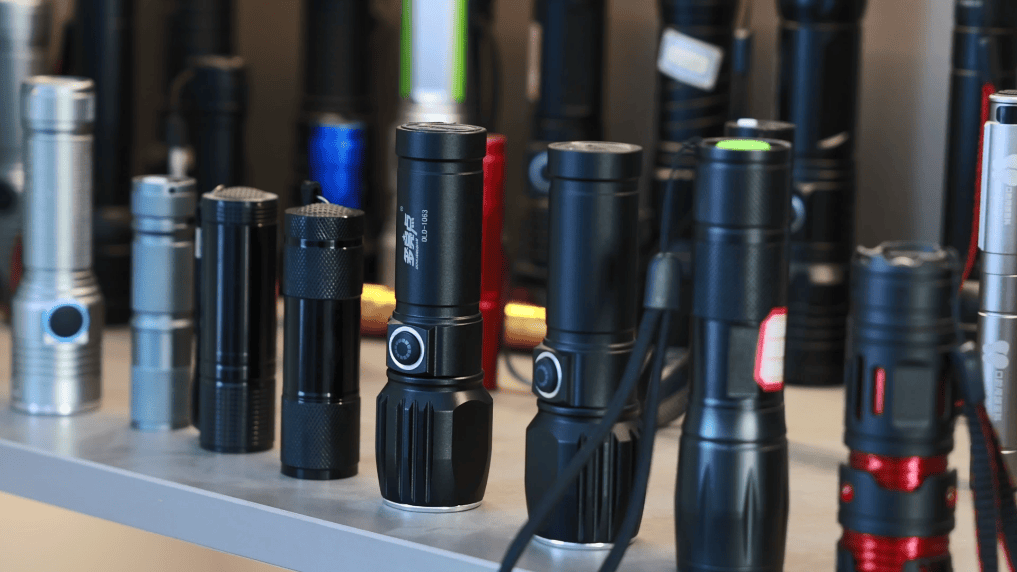 ！这个宁波小镇靠手电筒年捞80亿新葡京娱乐“死亡”行业里杀出血路(图7)